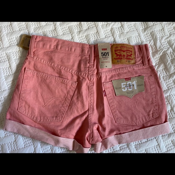 Levi’s 501 Shorts - Picture 2 of 2